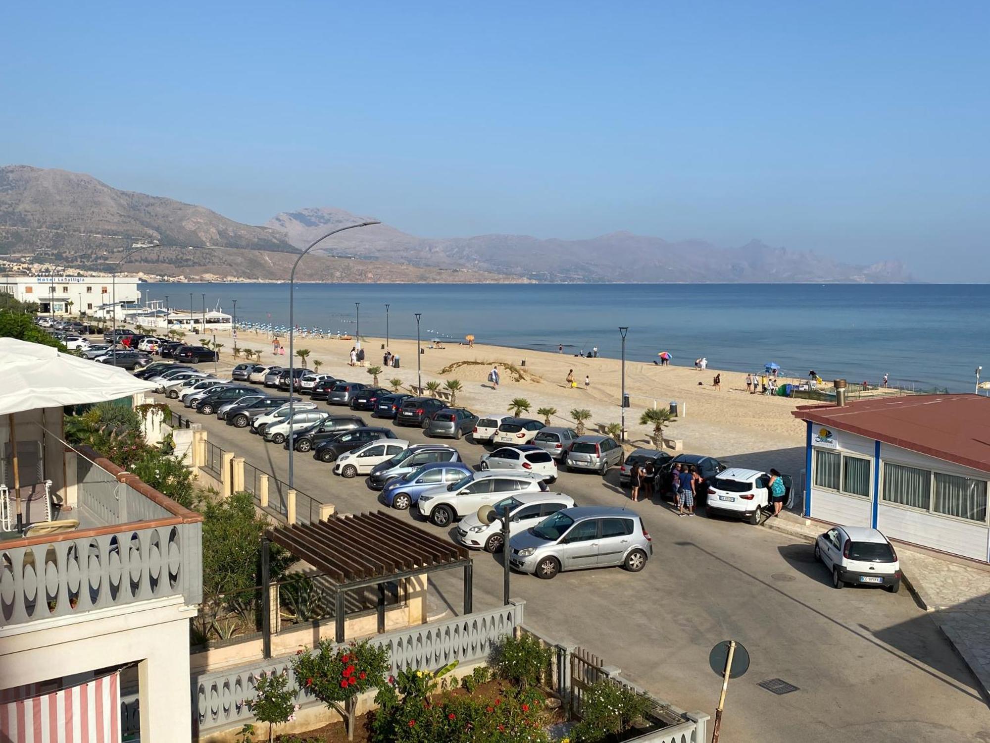 Tonnara Apartments ألكامو مارينا الغرفة الصورة